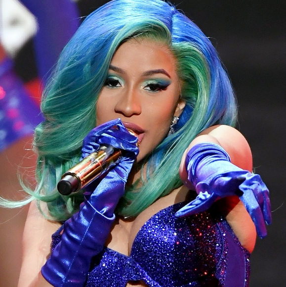 Everything Below SOLD 🖤💫 - Picture 1 of 2